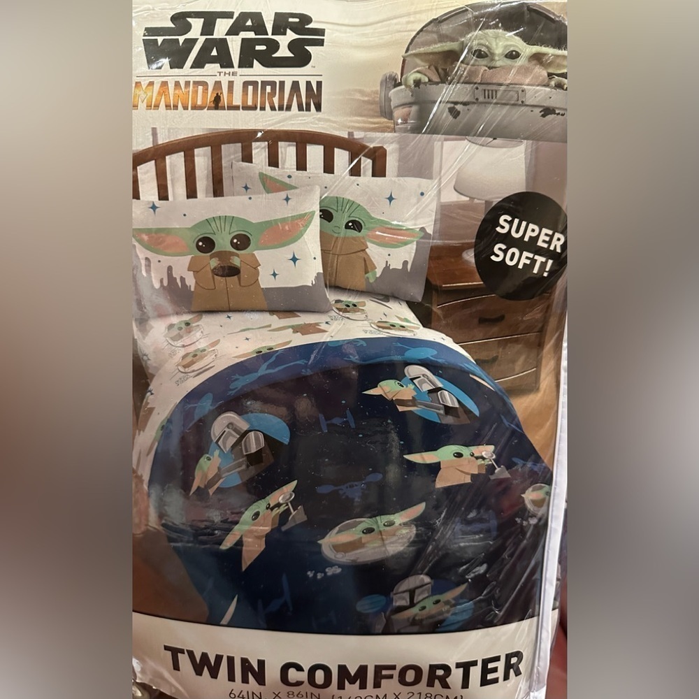 Star Wars the Mandalorian Twin Comforter - Picture 2 of 8